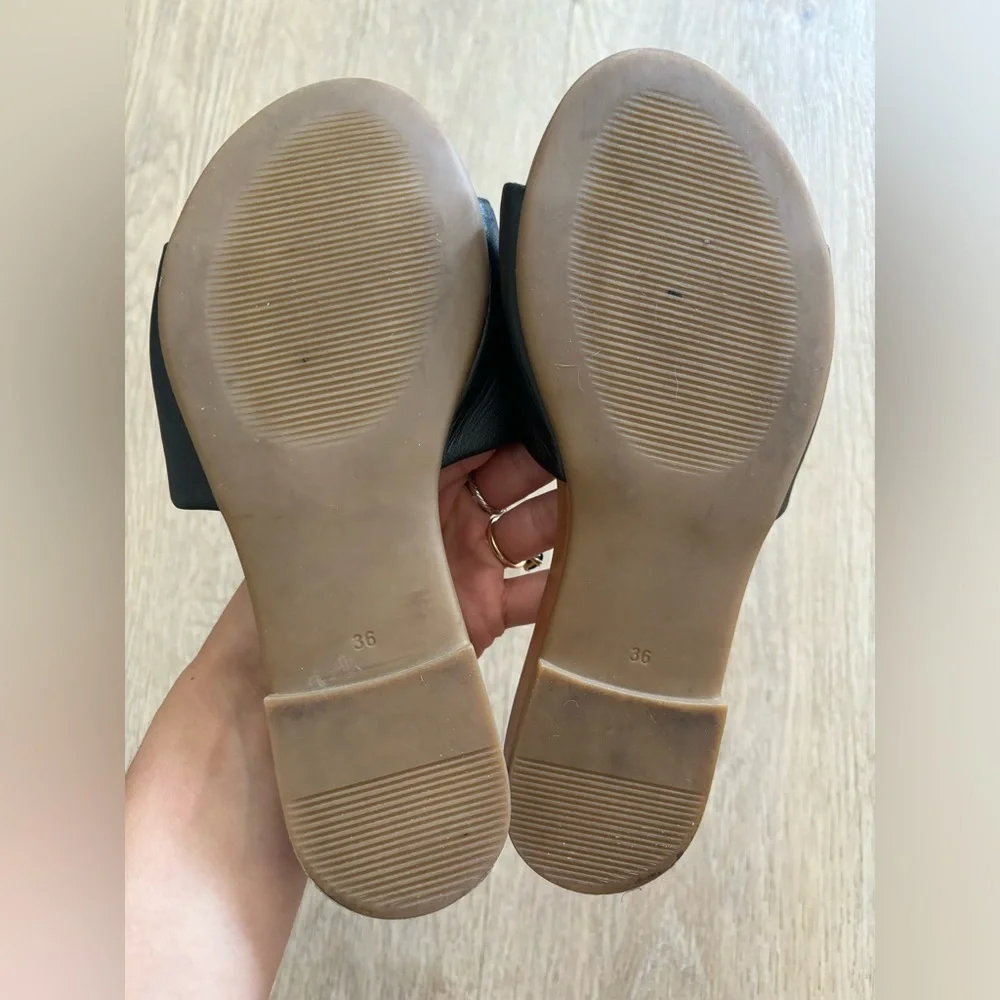 Sandals - Picture 2 of 2